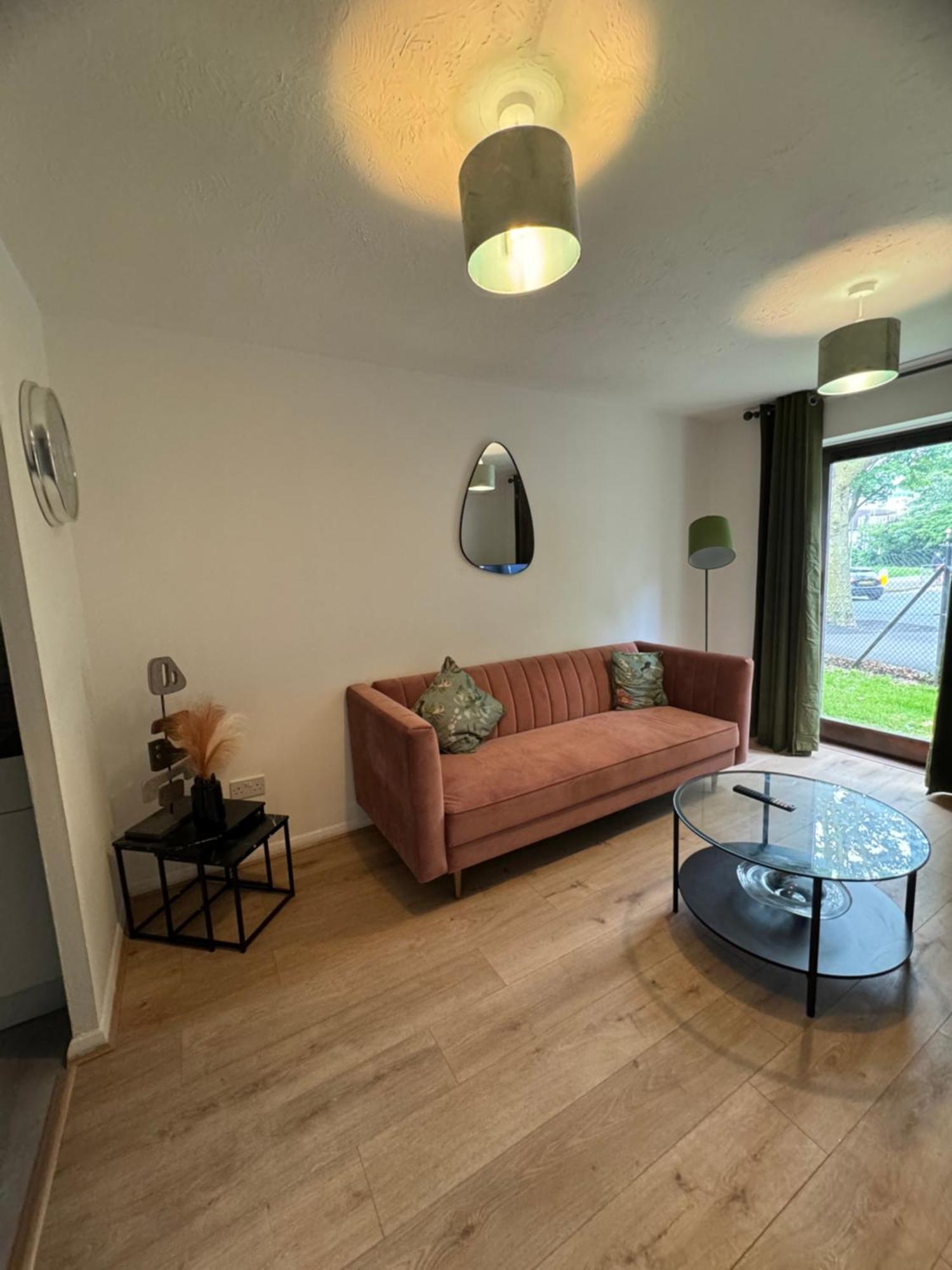 Paprika Nest Apartment Hendon Exterior photo